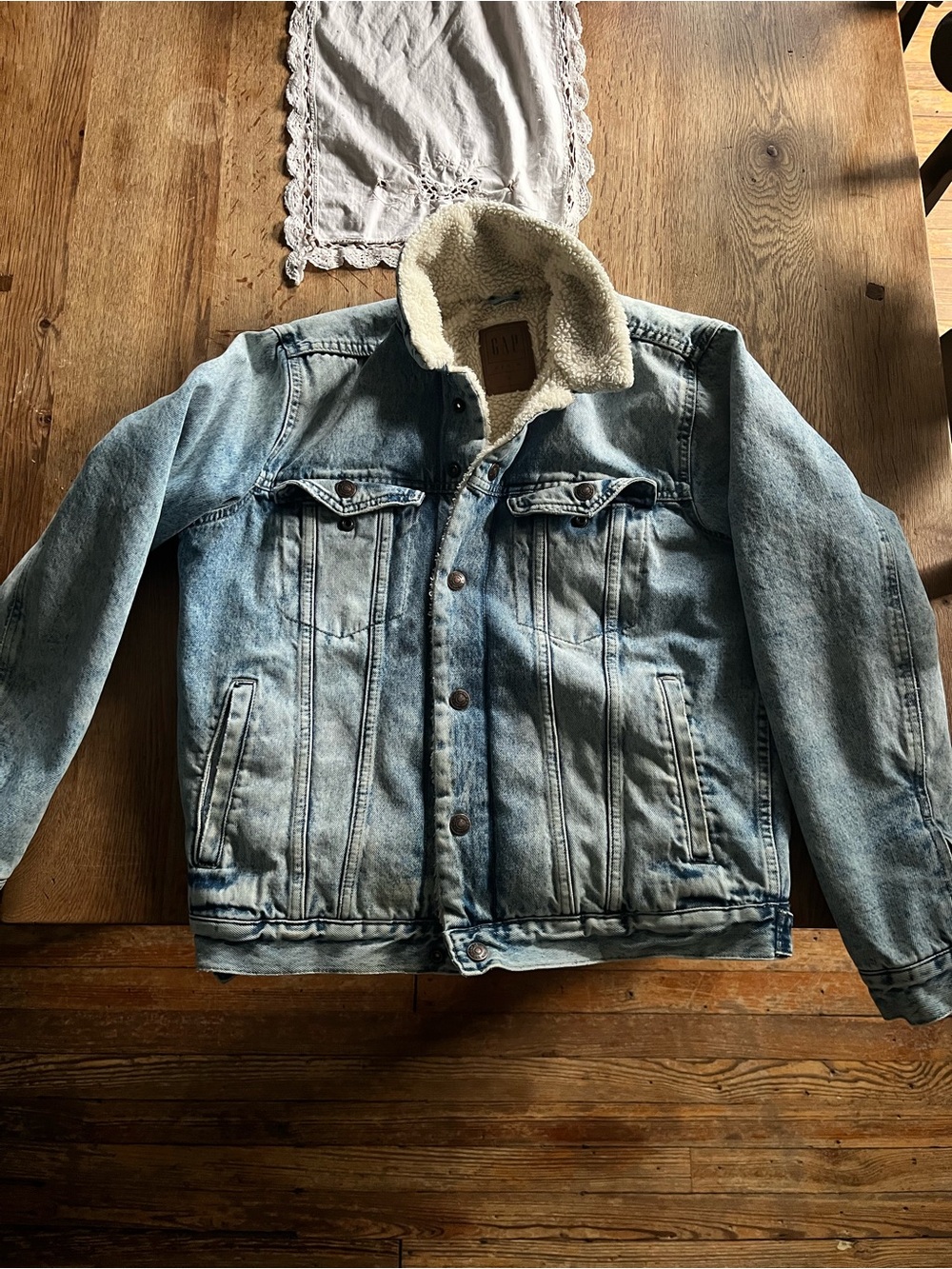 GAP Denim Sherpa-Lined Jacket - Light Blue